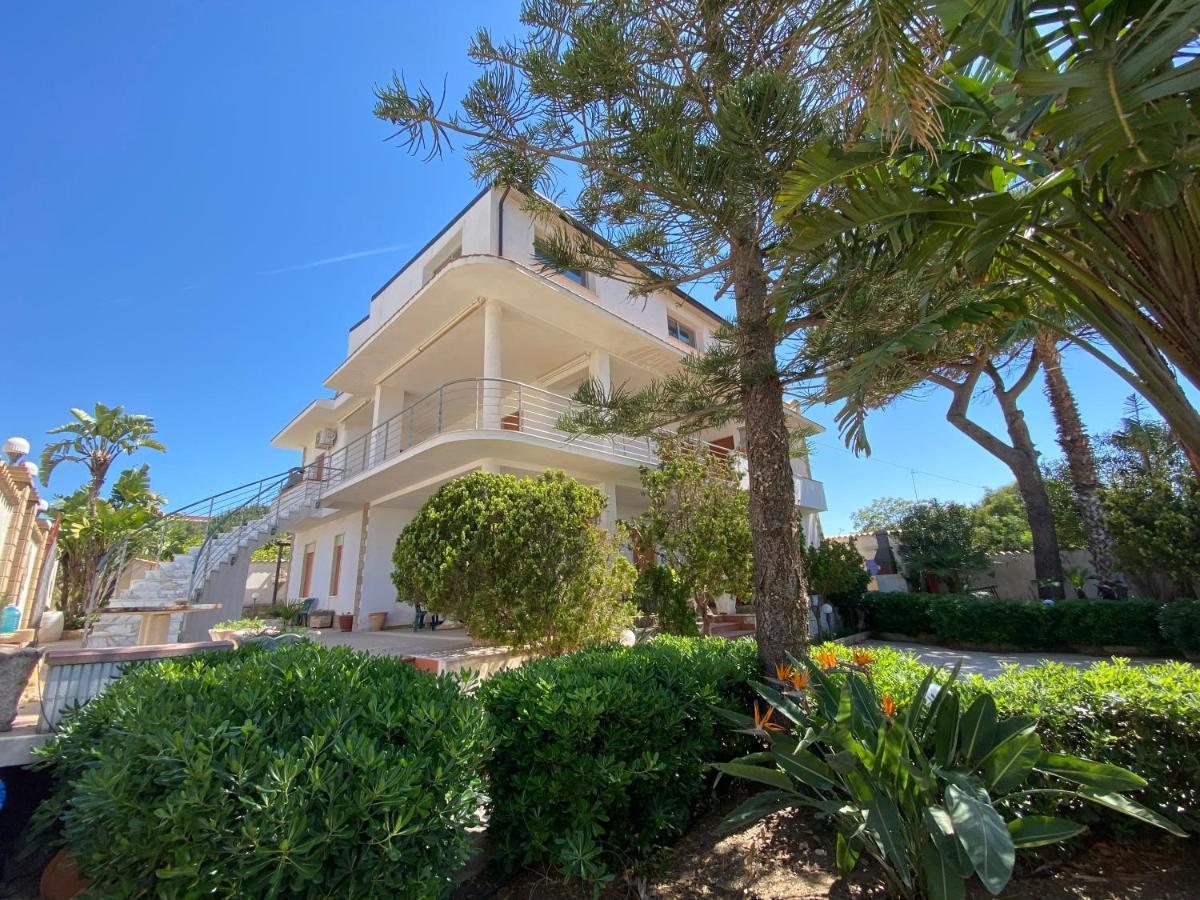 200M From The Sea - Large Private Patio With Bbq Villa Triscina Exterior photo